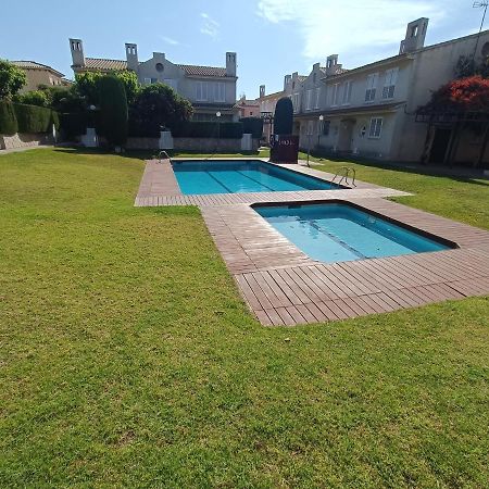 Cambrils Adosado Con Piscina 4 Habitaciones, 8 Huespedes Zewnętrze zdjęcie